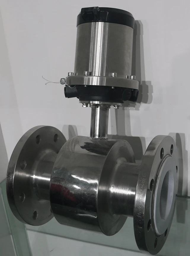 Mesurador de cabal electromagnètic amb bateria